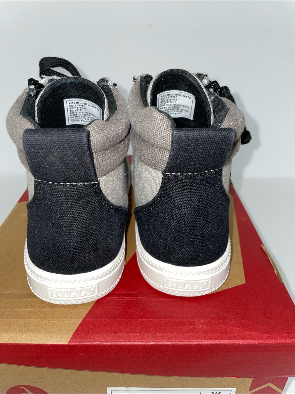 Kids Casual High-Top Sneakers in Gray and Black - Picture 7 of 15